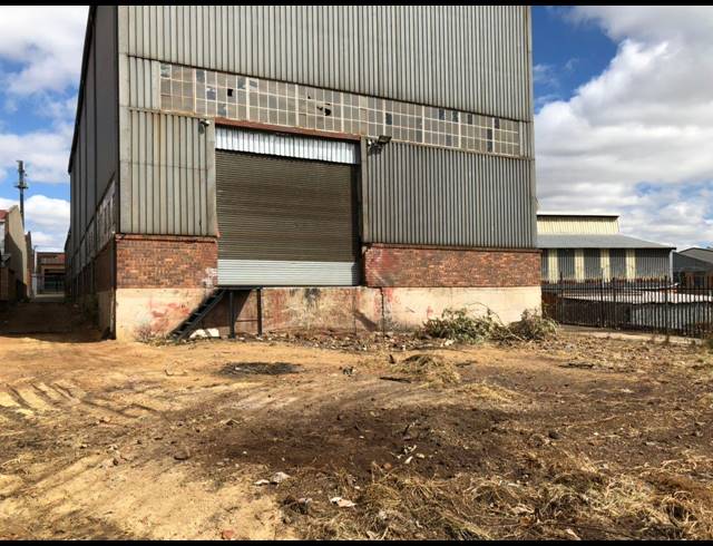 2,200M² WAREHOUSE FOR SALE IN DELVILLE